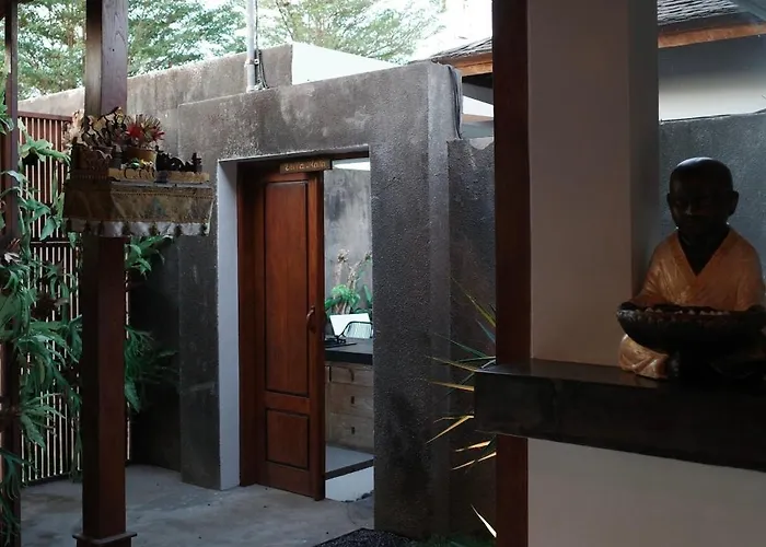 The Riang Hotel *