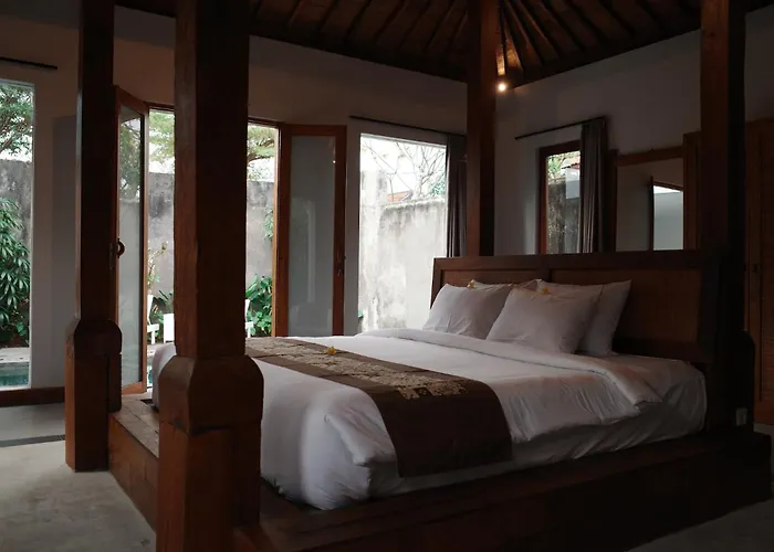 The Riang Hotel
