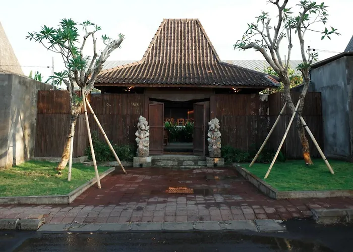 The Riang Hotel